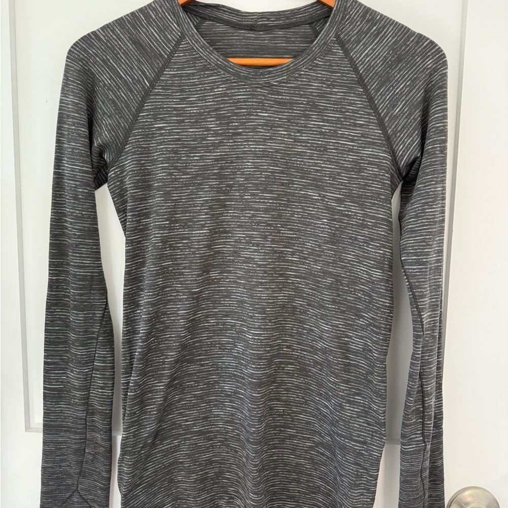 EUC Lululemon Swiftly Tech longsleeve